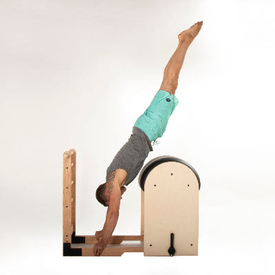Shapes in Space – Exploring a Straight Body Position